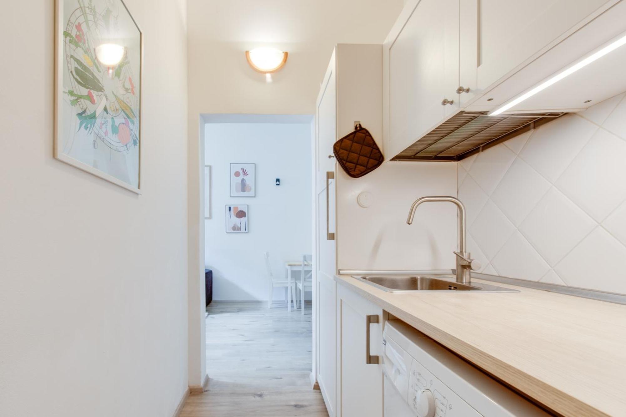 Romantic By The Park - Uaka7 Apartment