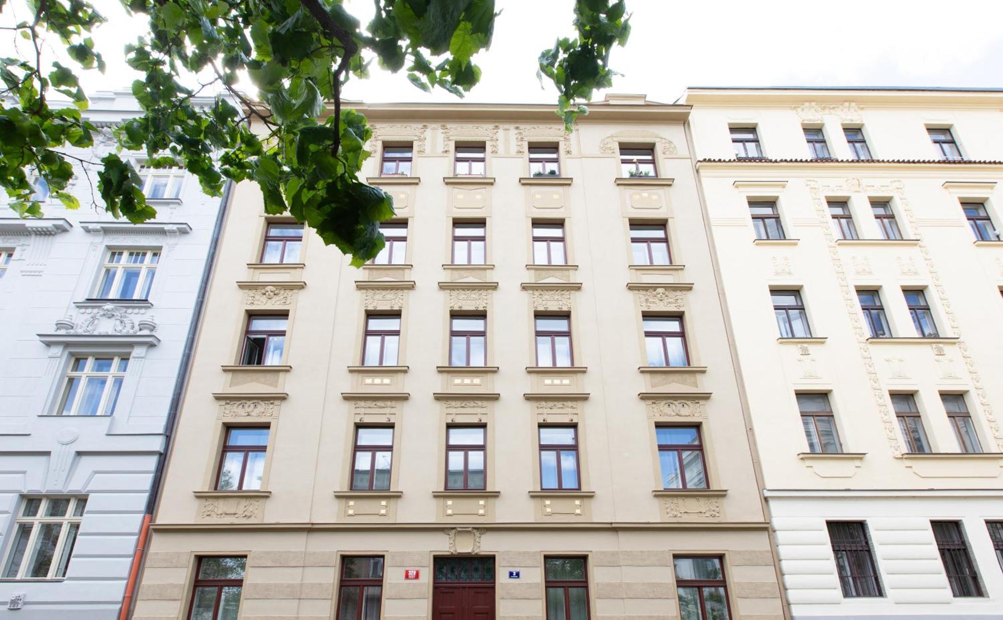 Apartment Romantic By The Park - Uaka7