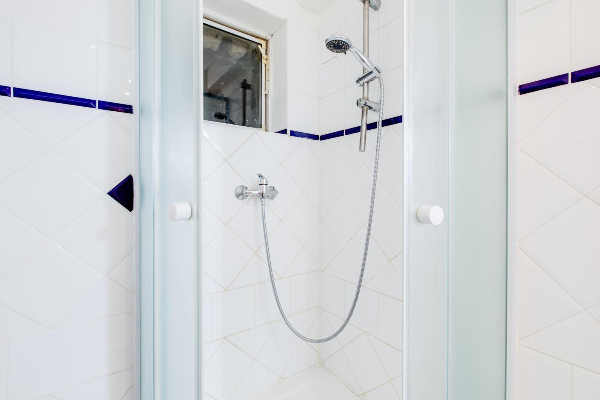 Romantic By The Park - Uaka7 * Prague
