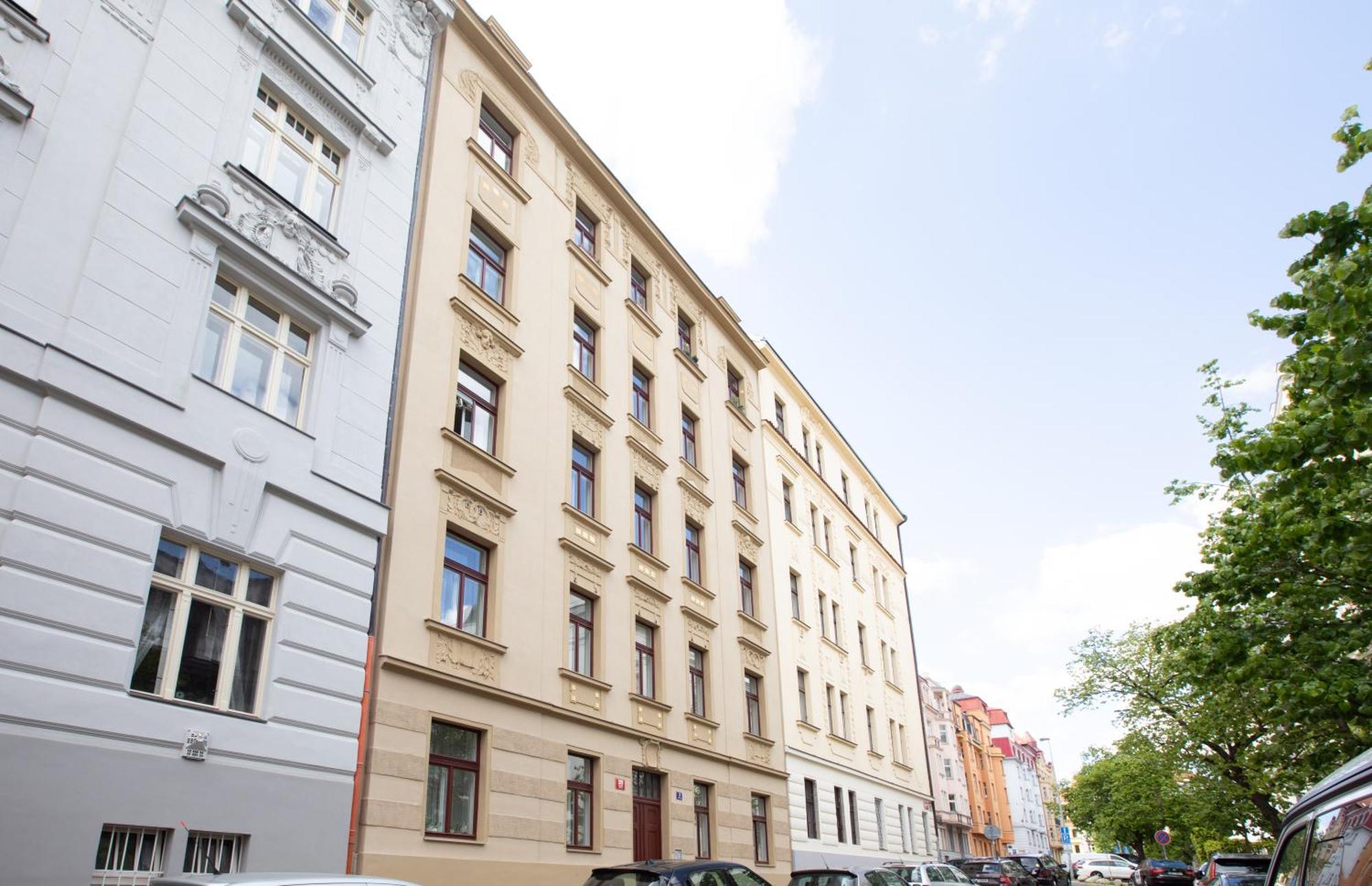 Romantic By The Park - Uaka7 Apartment Prague